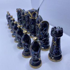 Duncan Mold Hand Painted Vintage Ceramic Medieval Chess Pieces Gold 31/32